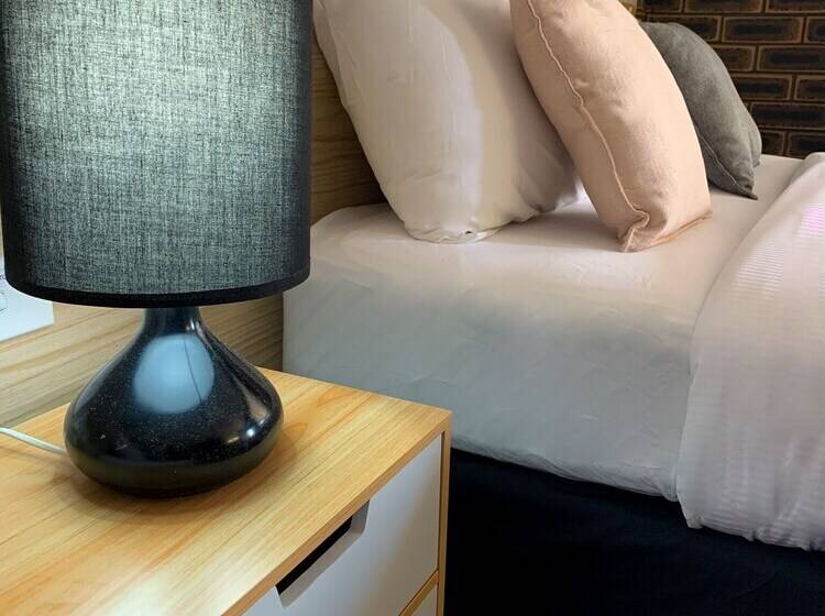 חדר סטנדרט, Squatters Homestead Motel