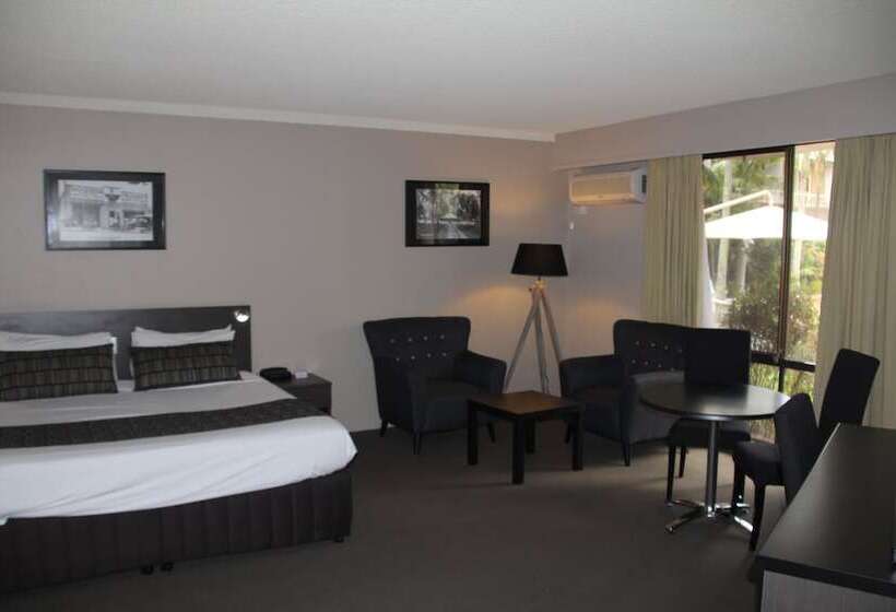 סוויטה אקזקיוטיב, The Galaxy Motel