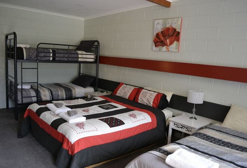 Семейный Номер, The Grampians Motel