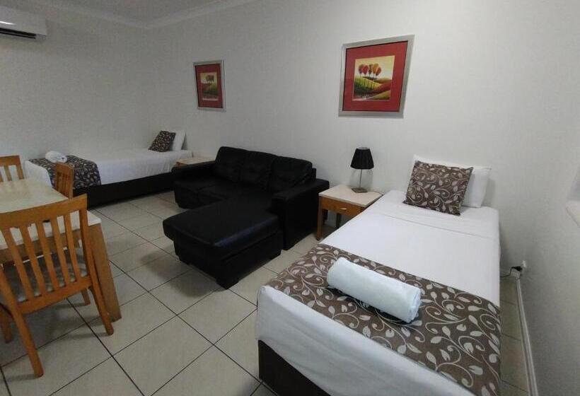 이그제큐티브 스튜디오, Cascade Motel In Townsville