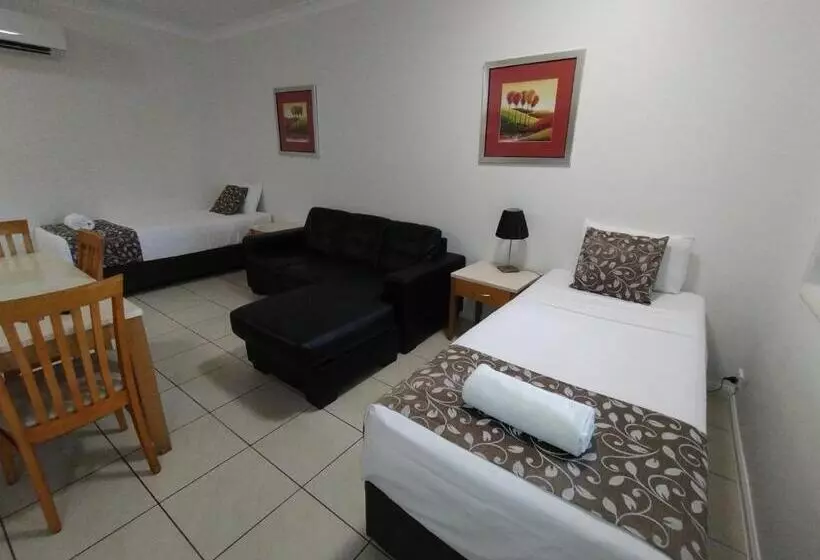 エクゼクティブワンルーム, Cascade Motel In Townsville