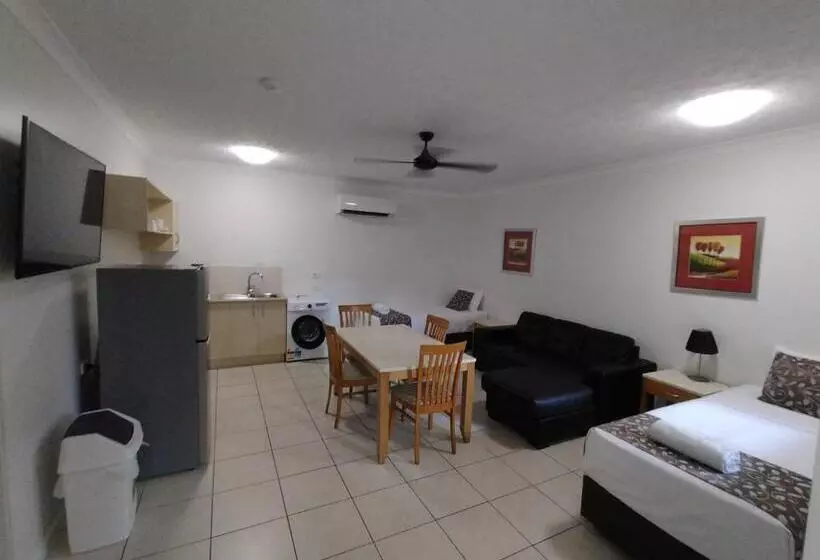 エクゼクティブワンルーム, Cascade Motel In Townsville
