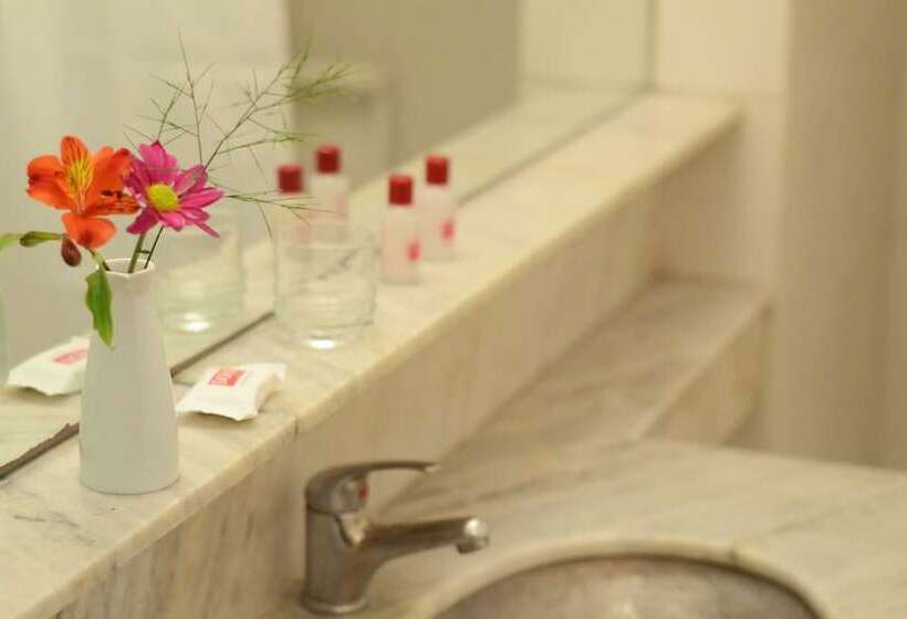 スタンダードルーム, Dorá