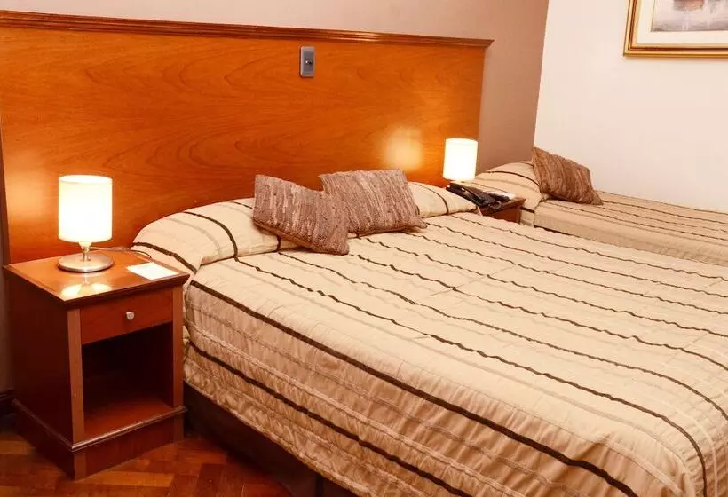 3-Bett-Standardzimmer, Dorá