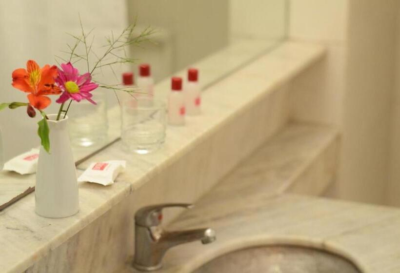 スタンダードルーム, Dorá