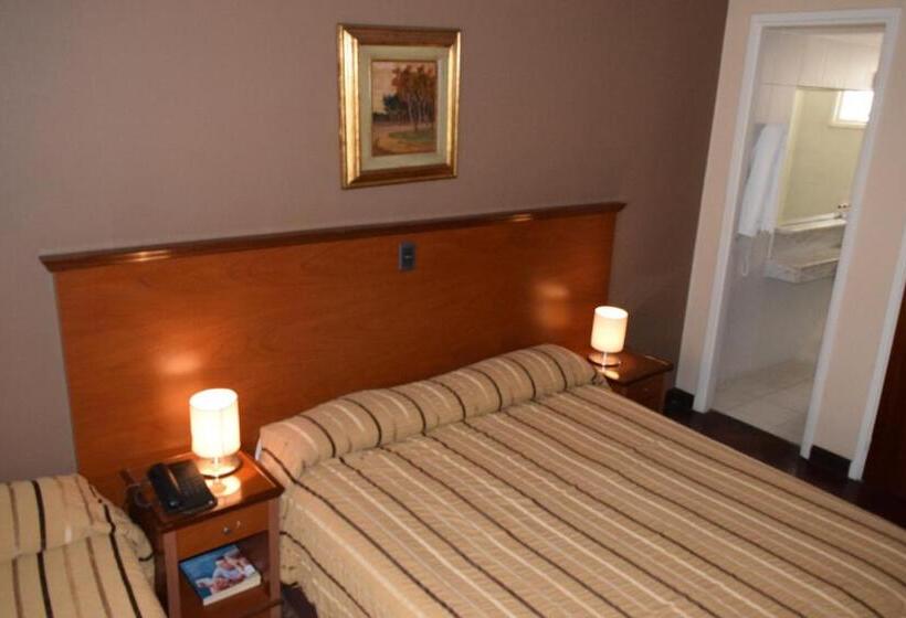 スタンダードトリプルルーム, Dorá