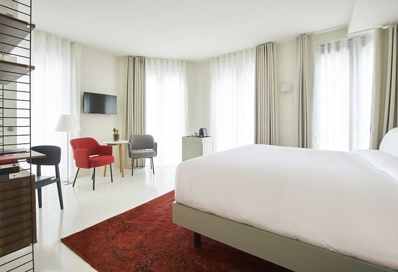 Quarto Superior, 9hotel Sablon