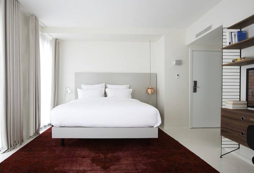 Quarto Club, 9hotel Sablon