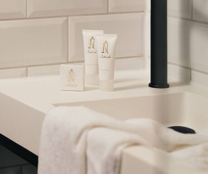 Номер Стандарт, Au Lit Des Ours