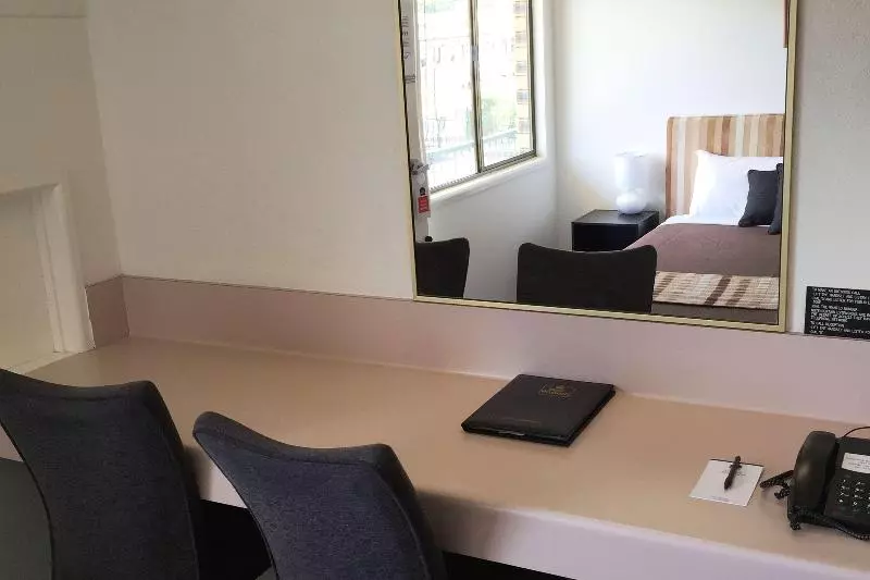 اتاق استاندارد سه نفره, Best Western Cattle City Motor Inn