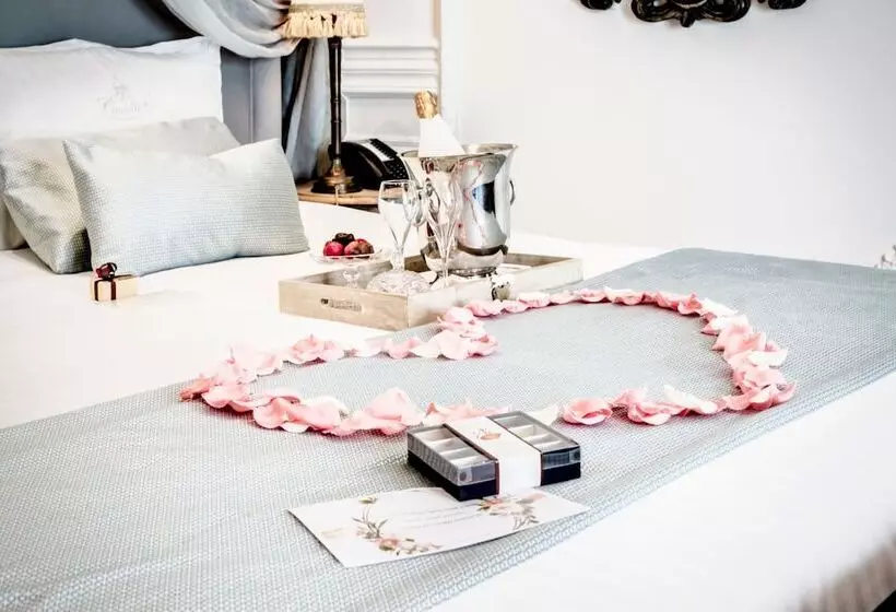 سوئیت پریمیوم, Boutique Hotel De Castillion