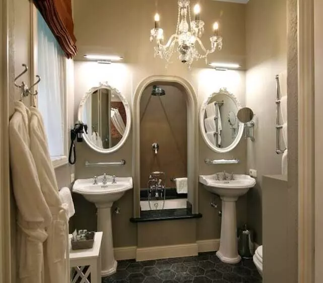 سوییت جونیور, Boutique Hotel De Castillion   Small Elegant Family