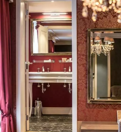 اتاق لوکس, Boutique Hotel De Castillion   Small Elegant Family