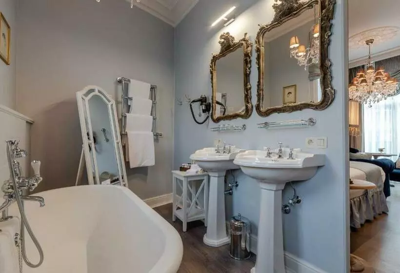 سوییت, Boutique Hotel De Castillion   Small Elegant Family