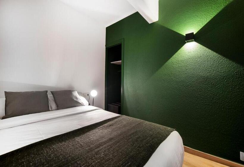 اتاق استاندارد یک نفره, Glaner Hotel Cafe