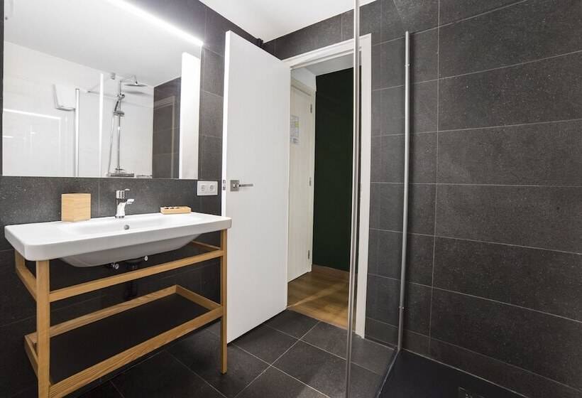 اتاق استاندارد, Glaner Hotel Cafe