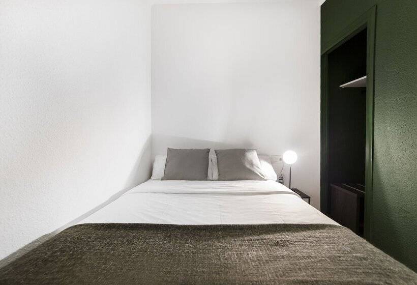 اتاق استاندارد یک نفره, Glaner Hotel Cafe