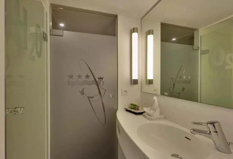اتاق لوکس, Glenmore