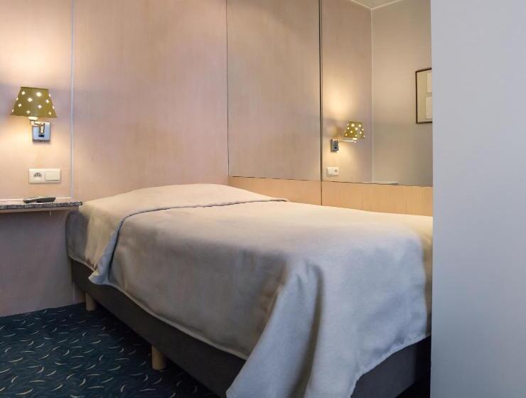 غرفة قياسية فردية, Glenmore