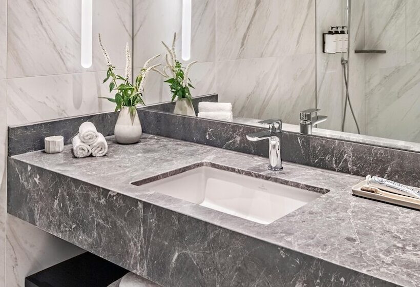 전망 스탠다드 룸 더블 침대, Intercontinental Sydney, An Ihg