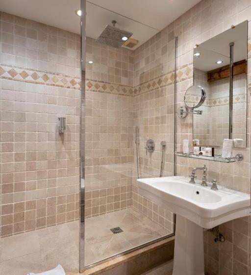 Семейный Номер, Martin's Relais