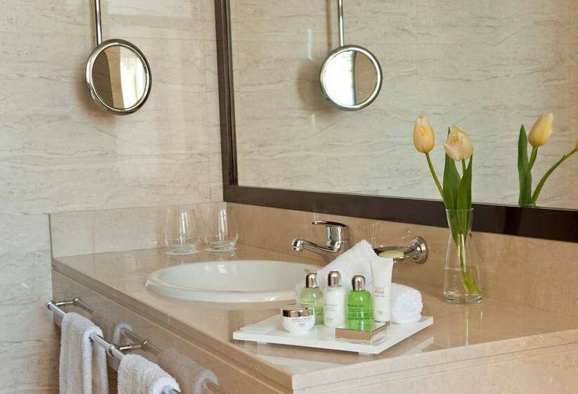 اتاق استاندارد سه نفره, NH City Buenos Aires