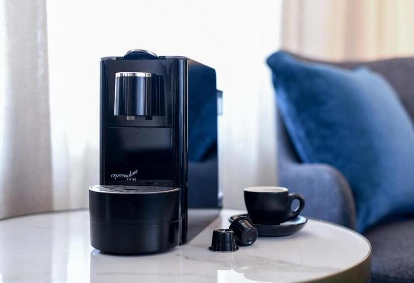 מיטת קינג בסוויטה, Powerhouse Hotel Tamworth By Rydges