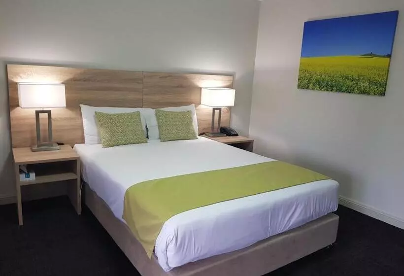 سوئیت خانواده 2 خوابه, Quality Inn Carriage House