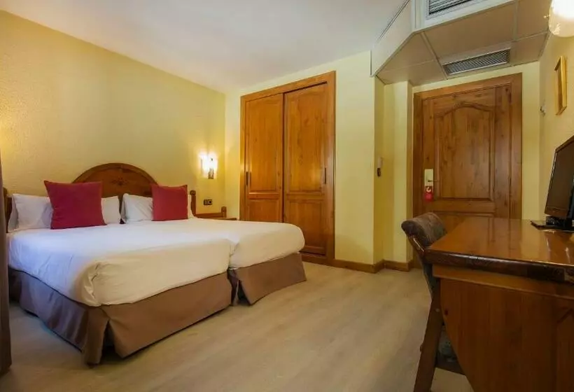 Superior-Zimmer, Sant Gothard by Nexta