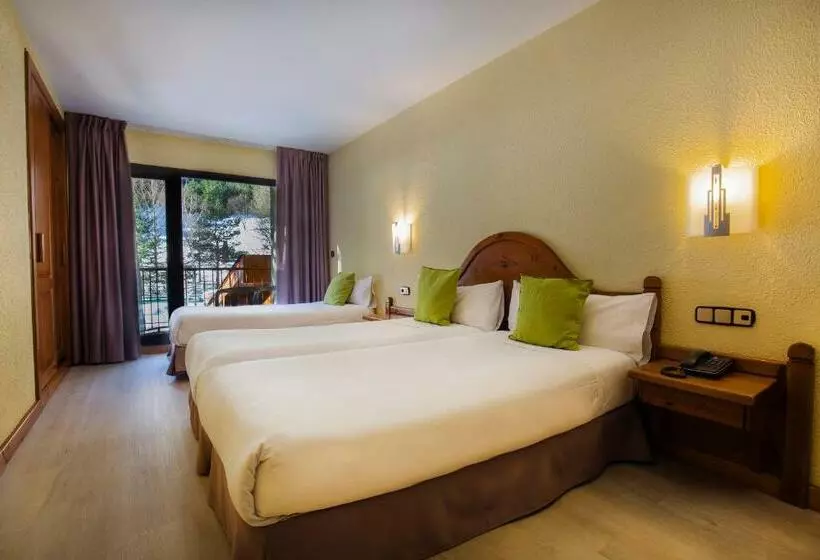 3 Bett Superior Zimmer, Sant Gothard by Nexta