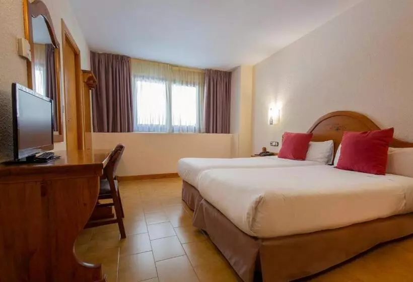 4 Bett Standardzimmer, Sant Gothard by Nexta