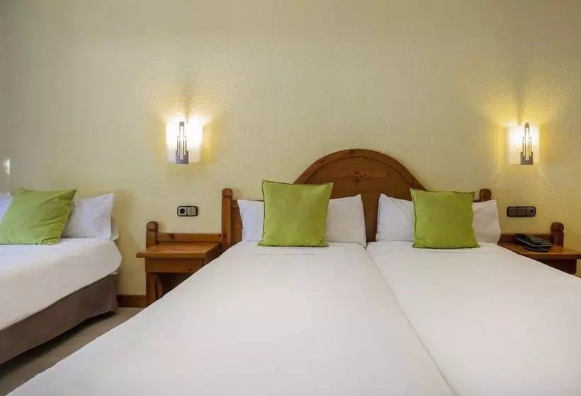 3 Bett Superior Zimmer, Sant Gothard by Nexta