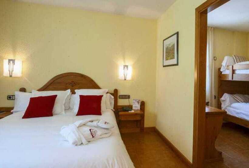 اتاق سوپریور چهار تخته, Sant Gothard by Nexta