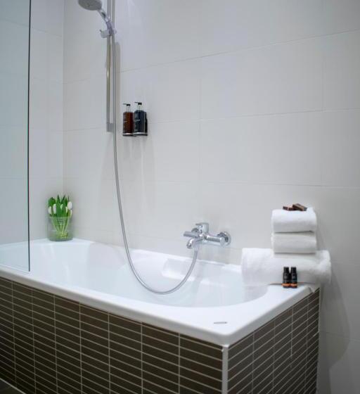 标准间, The Memlinc