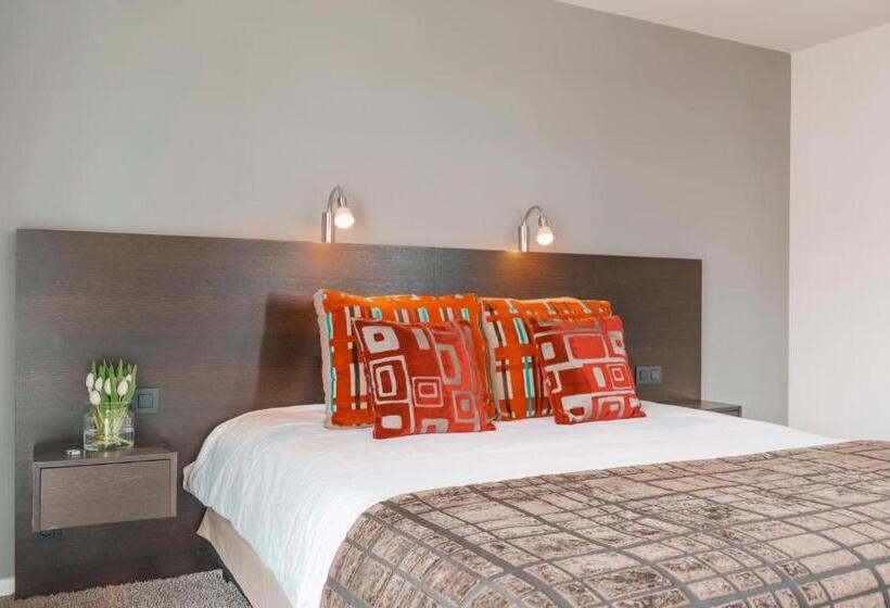 高级大房间, The Memlinc