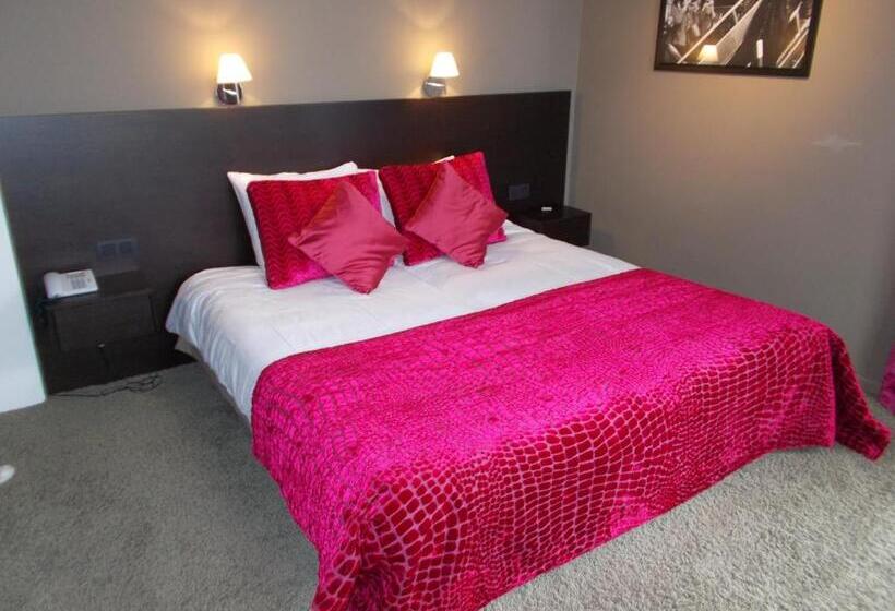 高级海景房, The Memlinc