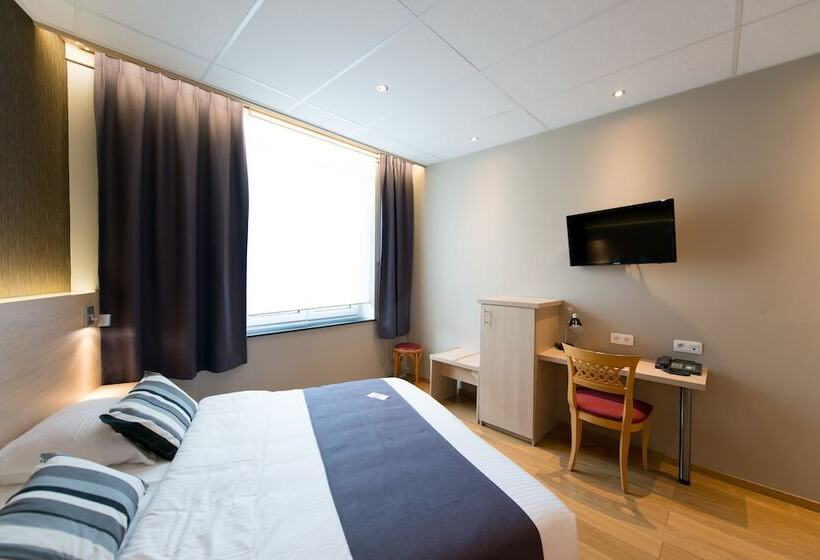 이코노미 룸, Hôtel De L Univers Liège