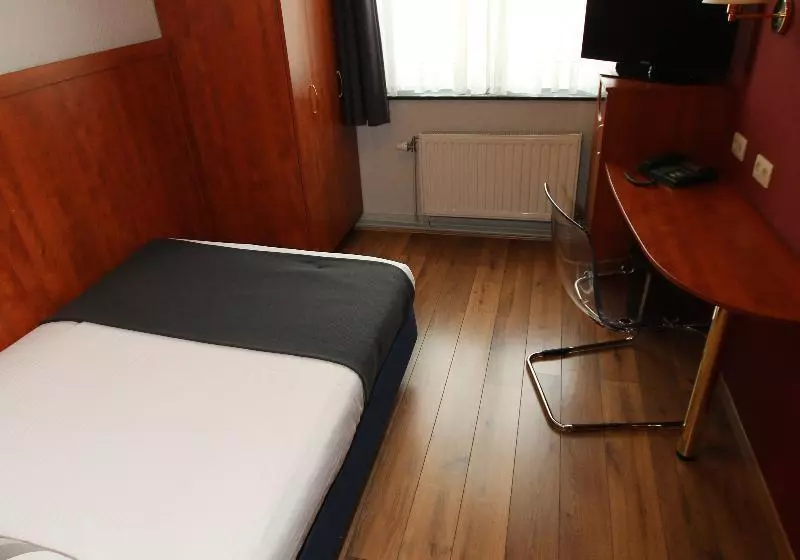 エコノミーシングルルーム, Hôtel De L Univers Liège