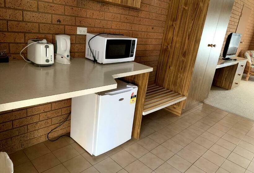 Номер Deluxe, Kingswood Motel