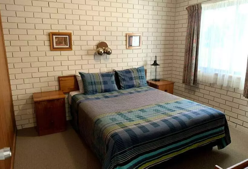 침실 2개 스위트, Kingswood Motel