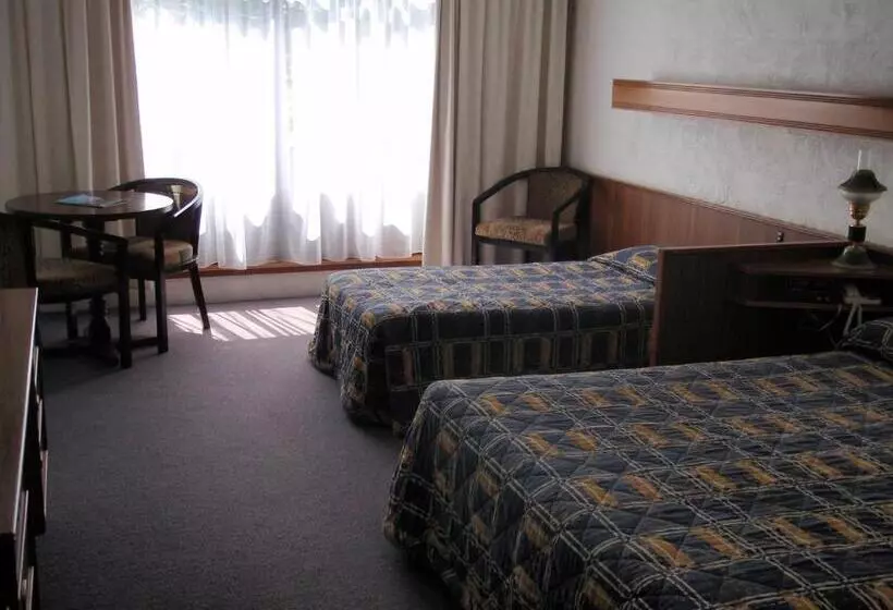 エコノミールーム, West Coaster Motel