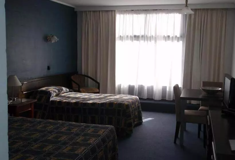 エコノミールーム, West Coaster Motel