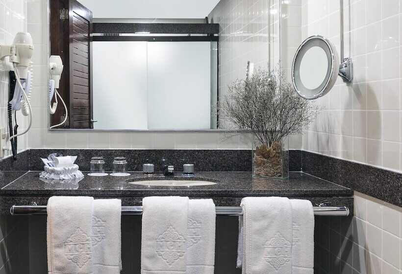 اتاق لوکس چهار تخته, Atlantico Star