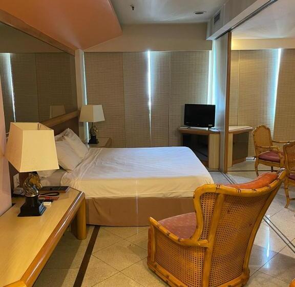 سوئیت مستر, Atlantico Star