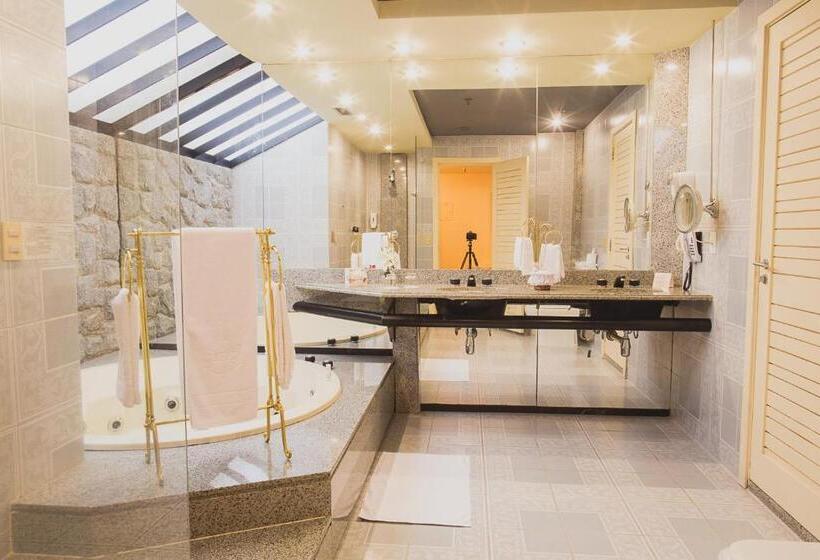 اتاق لوکس چهار تخته, Atlantico Star