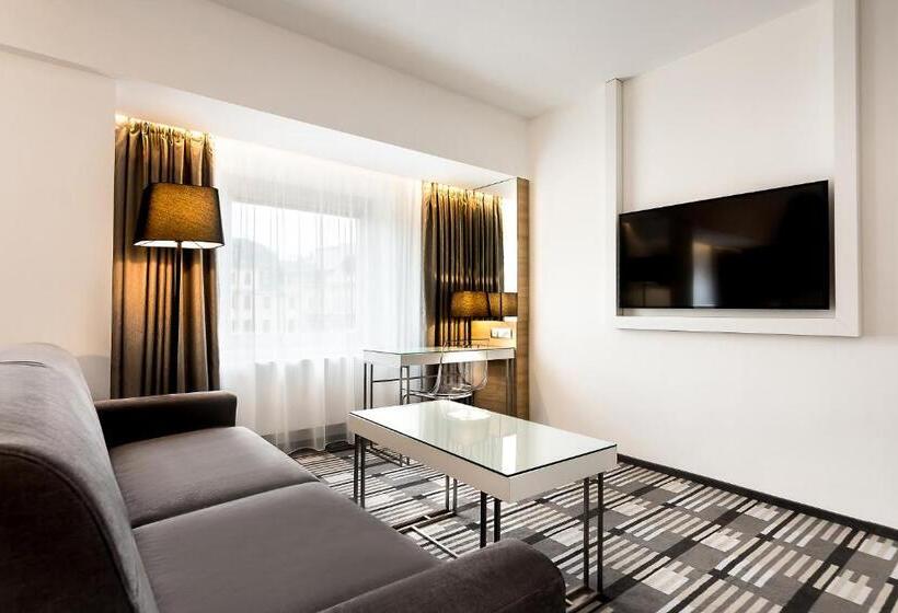 キングサイズベッドのジュニアスイート, International Brno