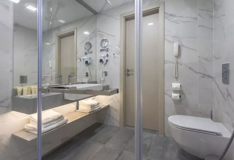 デラックスルーム, Bulgaria