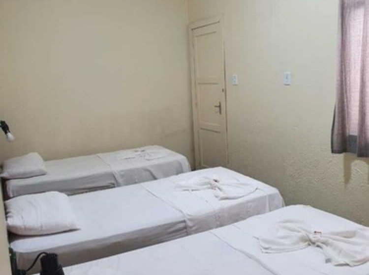 スタンダードトリプルルーム, Central Gold