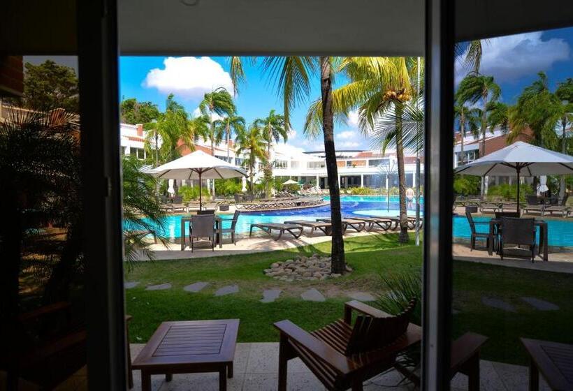 اتاق استاندارد, Los Tajibos, Santa Cruz De La Sierra, A Tribute Portfolio