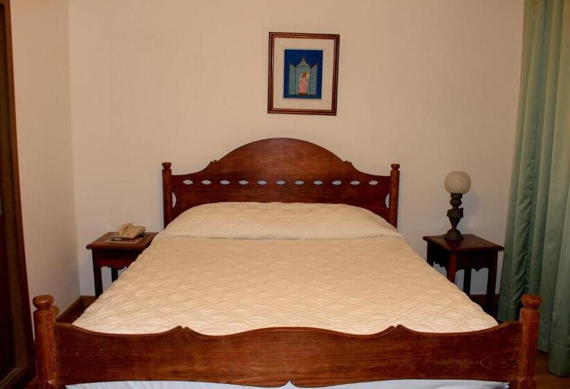 סוויטה משפחתית, Luxor